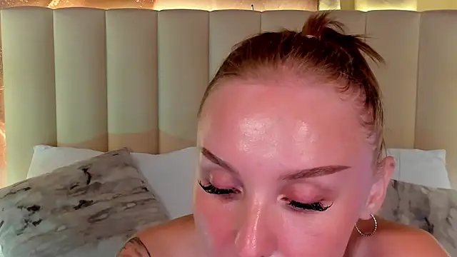 LianaFord Live XXX-Chat