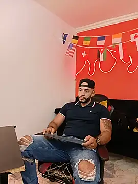 Mike_savage3 Adlı Modelin Canlı XXX Sohbeti