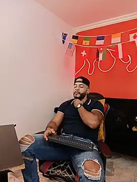 Mike_savage3 Adlı Modelin Canlı XXX Sohbeti