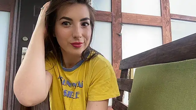 Онлайн чат XXX Fiery_Brunette_