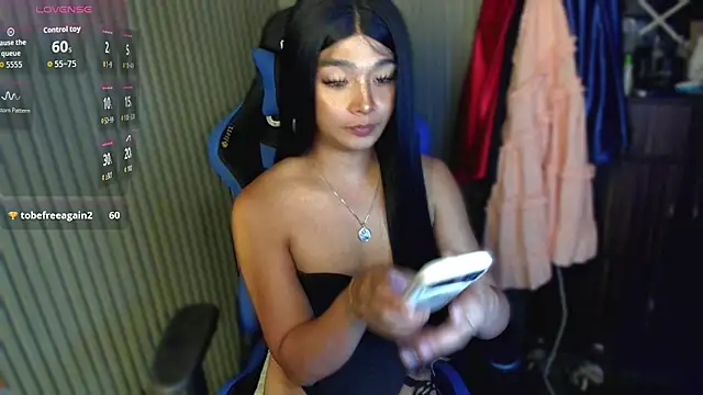 TrinityFucksYou Chat XXX live