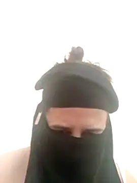_RazaL_ Adlı Modelin Canlı XXX Sohbeti
