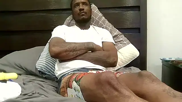 bigzaddycoco's Live XXX Chat