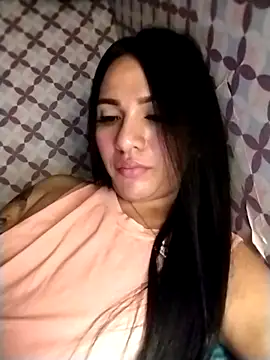 Yourbabyshane Chat XXX live
