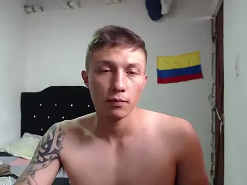 Stiiveen777 Live XXX Chat