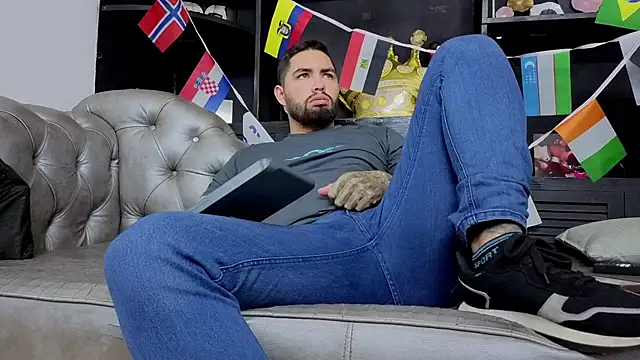 matteosantos élő XXX-chatje