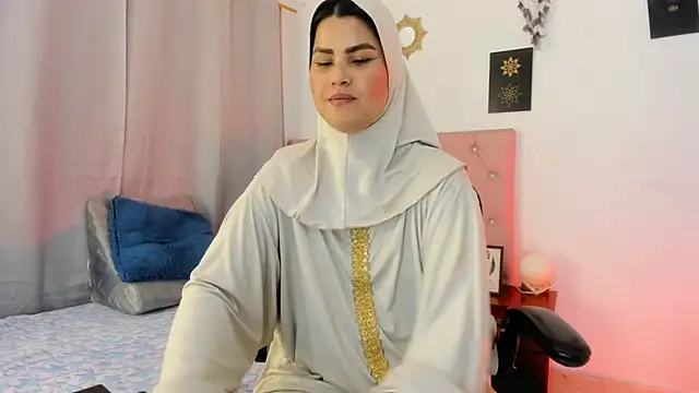 XXX chat uživo modela AishaAmin_