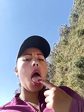 _andrea30 XXX чат на живо