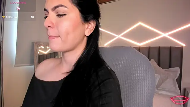 Veronicalanx1's Live XXX Chat