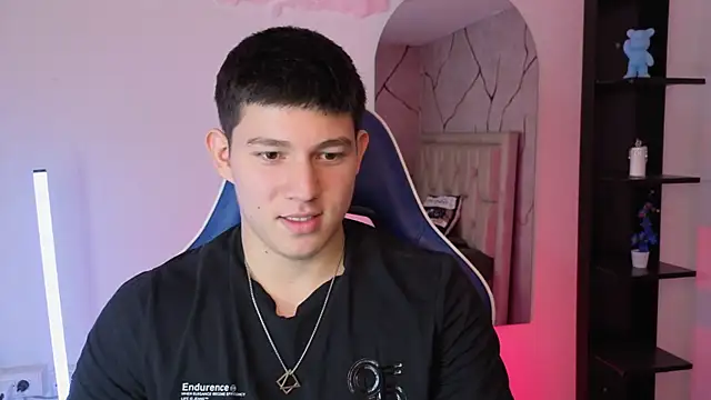 JamesCr_ Chat XXX in diretta