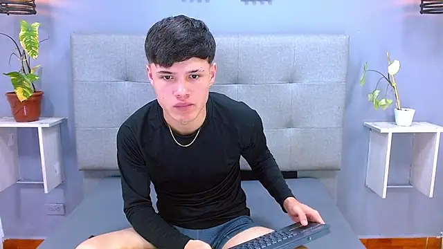Kevin_Tupe Live XXX-chat