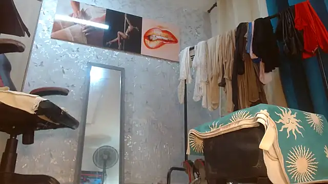 Chatroom XXX en direct de Samantabrown_