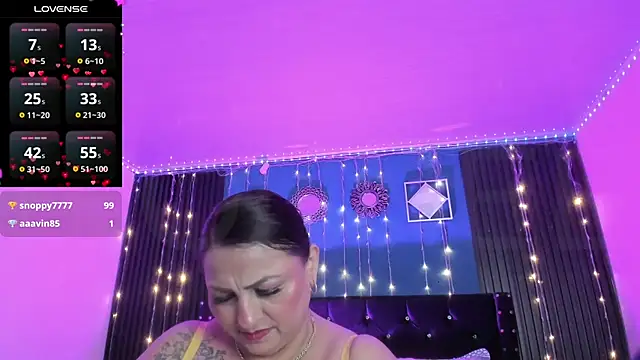 Ivonnee__'s Live XXX Chat