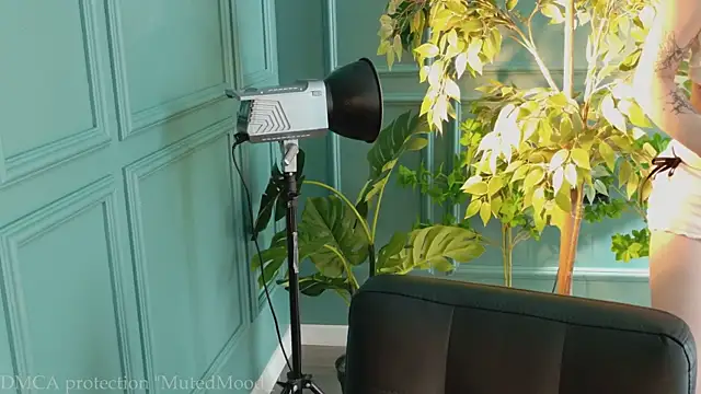 MutedMood_ élő XXX-chatje
