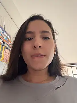Chat XXX ao vivo de LittleDoll___