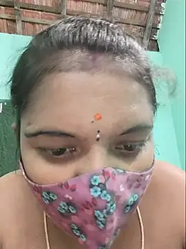 Chat +18 de Ramya-hot-gueen ao vivo