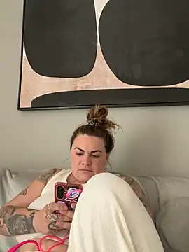 Chat XXX en directo de HeyBABYGIRL