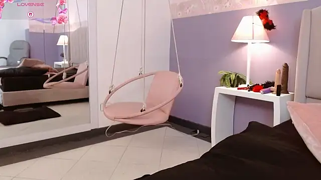 Lolagolden1's Live XXX Chat
