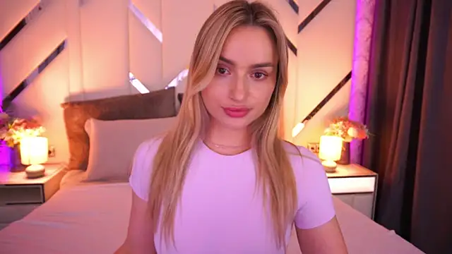 Онлайн чат XXX LindsieGreyy