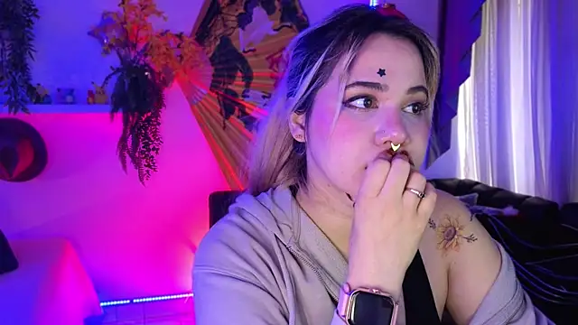 XXX chat uživo modela albaismynameX