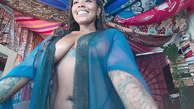 Chat +18 de ElizaGrey_ ao vivo