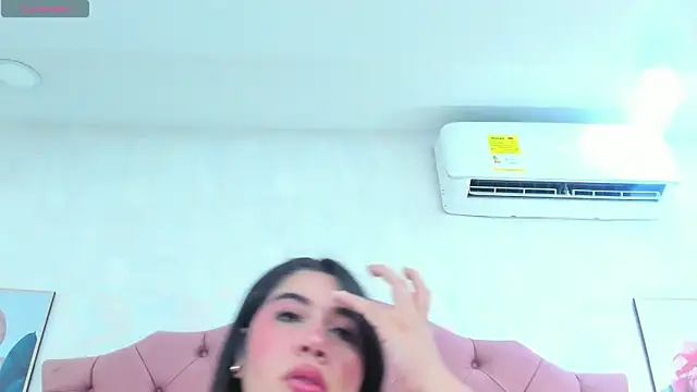 ThyaraJhons Live XXX Chat