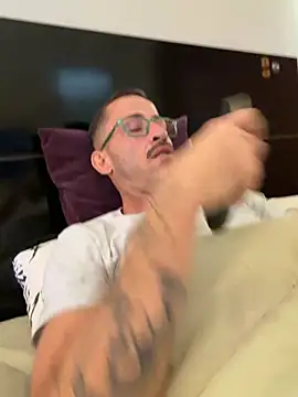 Chat +18 de MeladoDiMel ao vivo