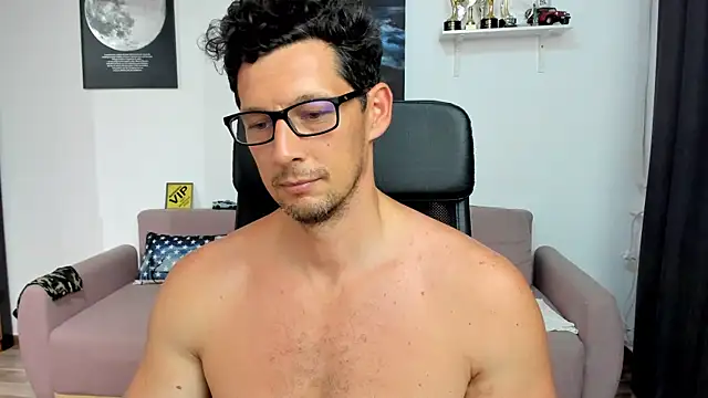 Chat +18 de BrutusK08 ao vivo