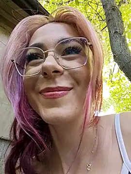 Chatroom XXX en direct de CindeFucknRella