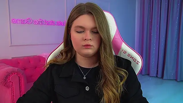 CrystalLyons live XXX chat