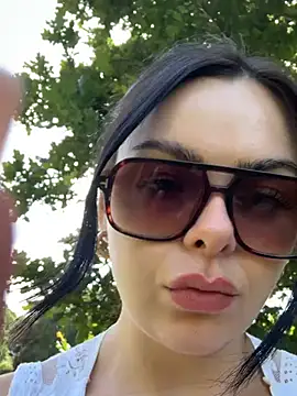 FrancescaXO's Live XXX Chat