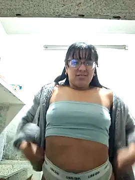 צ'אט XXX בשידור חי של ZaidaWet