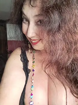 GypsyEsmeralda Chat XXX live