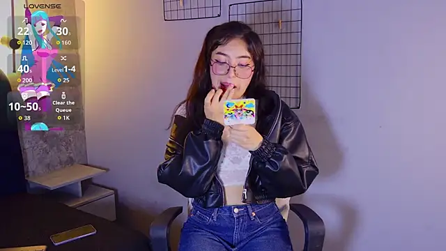 MiiaCullens' Live XXX Chat