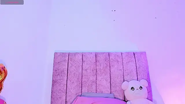 XXX chat uživo modela Mila_1wood