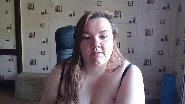 TasyaBigTTs Chat XXX in diretta