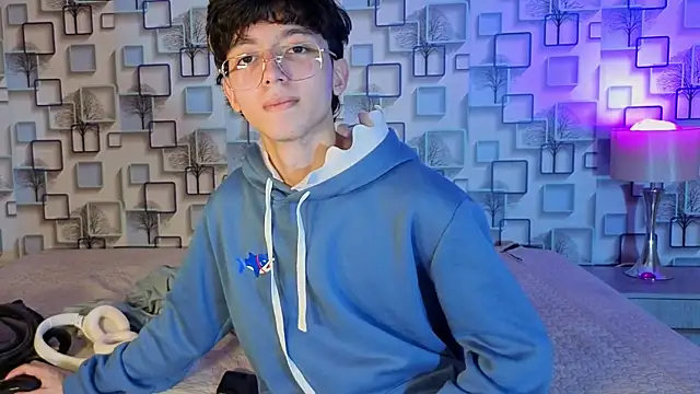 Twink_Sebas7 webcam show