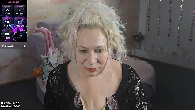 XXX chat uživo modela Penelope_Pinky