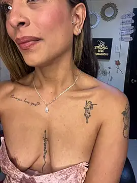 XXX chat uživo modela Liamiler01_