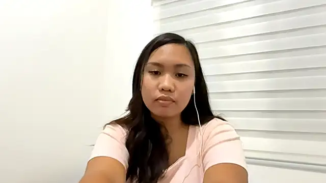 Chat +18 de EarlineMadera ao vivo