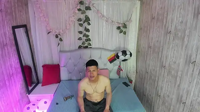 Tony_Zackk live XXX chat