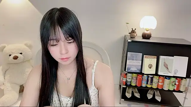 แชท XXX สดของ Onechestnut