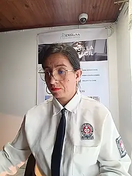 Valentina--1's Live XXX Chat