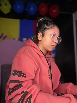 Laila_LS – Naživo XXX chat