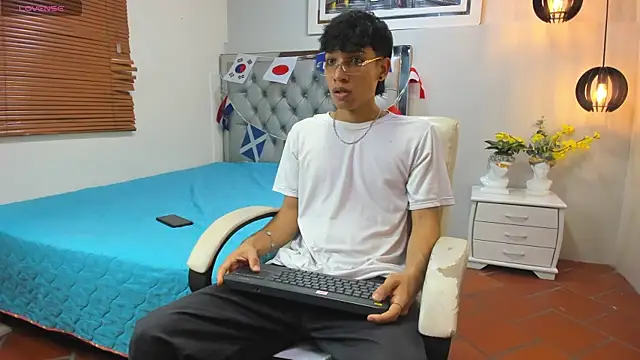 Онлайн чат XXX Jake_Falcon