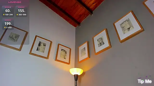 XXX chat uživo modela Ackerman_Eren_