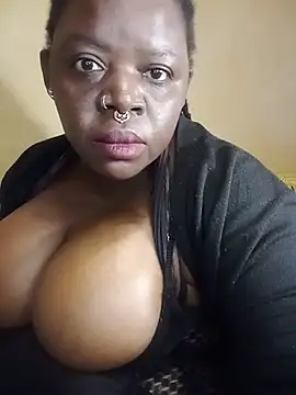 Chat XXX en directo de freakycoco81