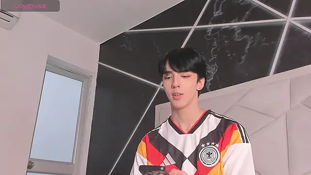 Chat +18 de AerumChae ao vivo