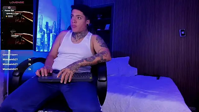 Chat +18 de CasperMilers ao vivo