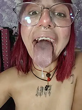 Kitty_Melodi's Live XXX Chat